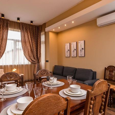 Sofia Dream Apartments - Jazzy Two Bedroom Suite By Flat Mаnager מראה חיצוני תמונה